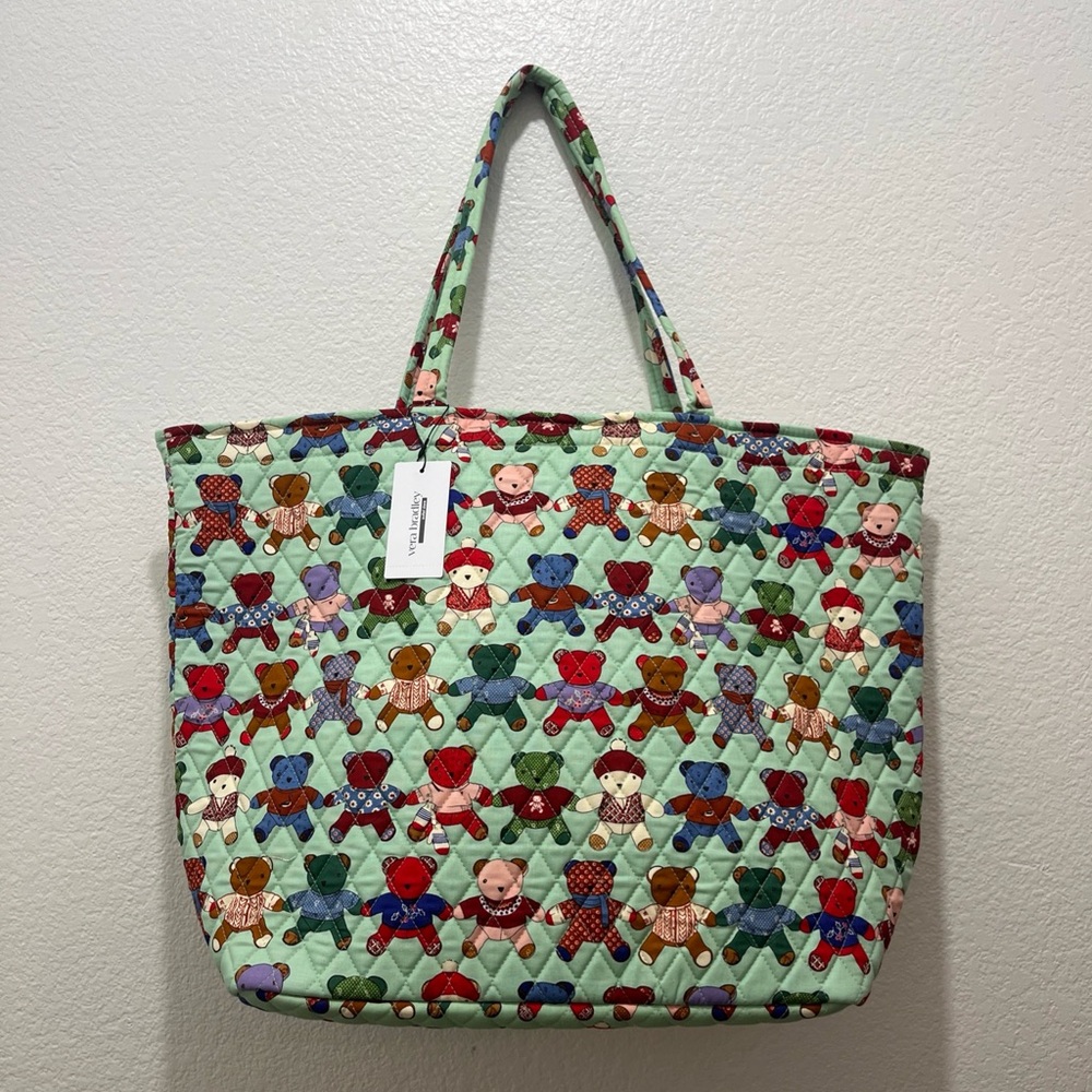 VERA BRADLEY Teddy Bear Essential Grand Tote Green